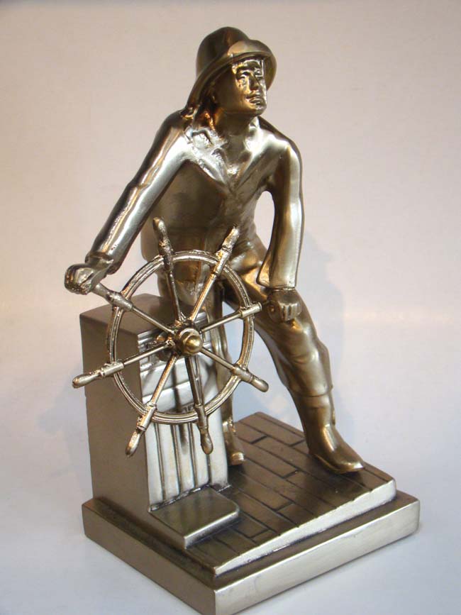 A pair of Gloucester Fishermen Bookends — image 2